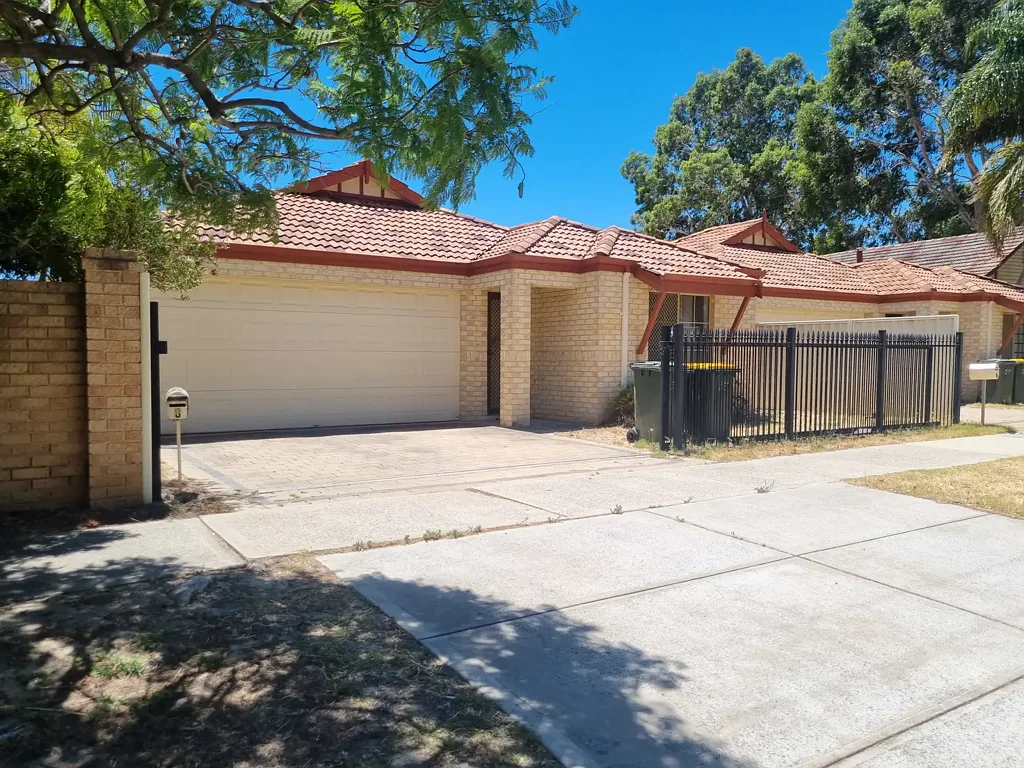 8 Charles Street, Midland, WA 6056