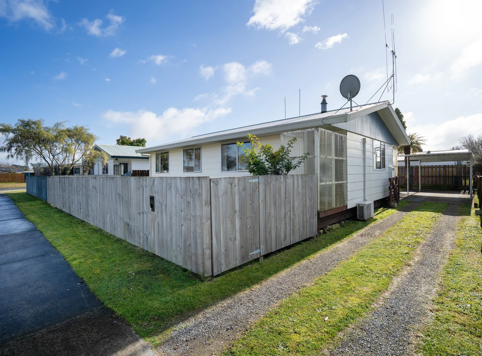 Leamington 3 Bedroom Opportunity Awaits