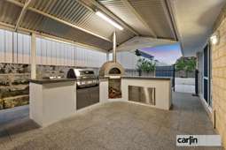 8 Lakeridge Drive, Cockburn Central