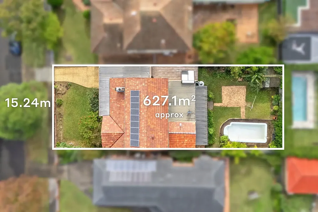 Strathfield 4chambre DA-approved tri level luxury residence on a 626sqm parkside block