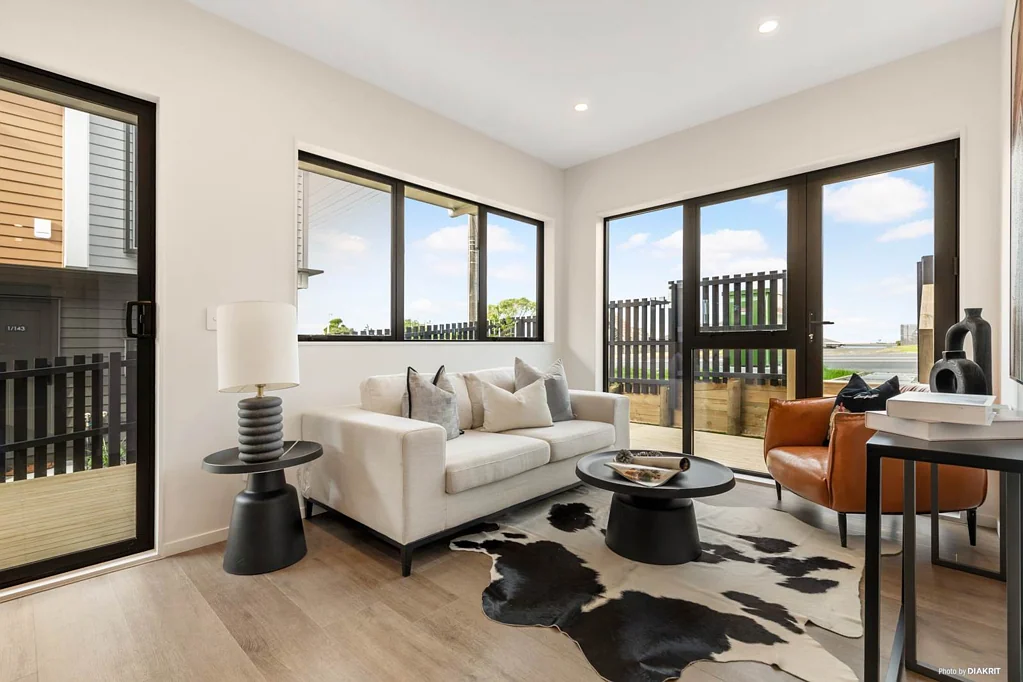 2/145 Carlisle Road, Northcross, North Shore City, Auckland