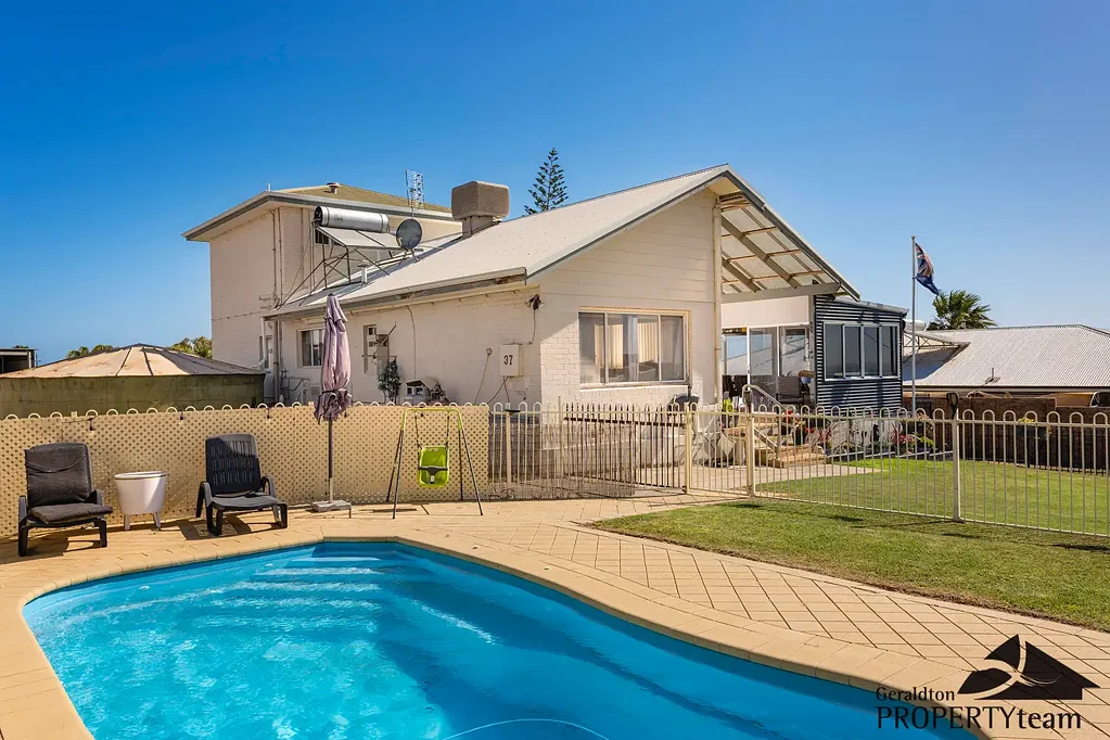 37 Ocean Drive, Port Denison, WA 6525