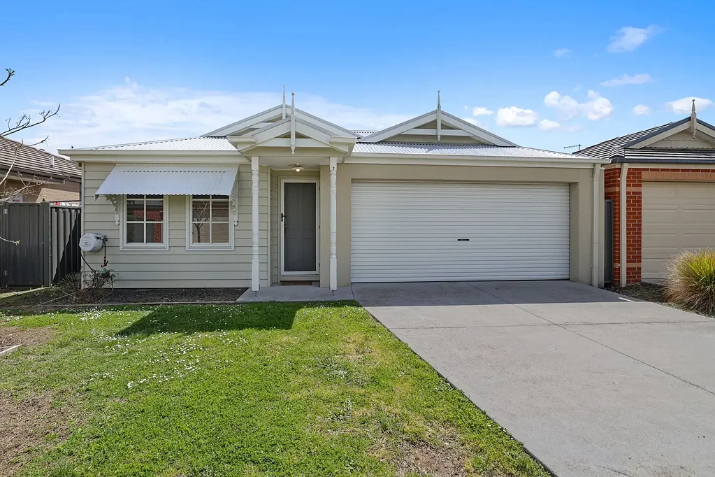 7 Manchester Circuit, Longwarry, VIC 3816