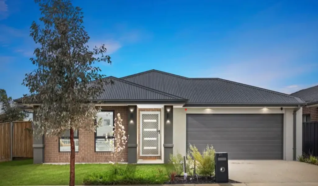 Family Home with Spacious Layout & Prime Location!!