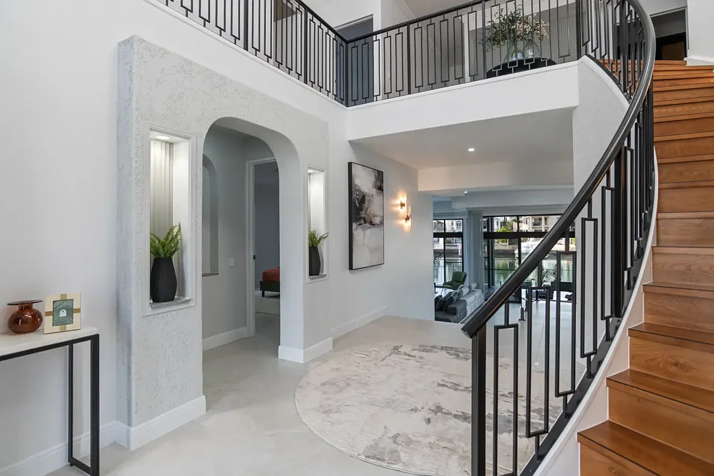 Paradise Point 5chambre Sovereign island Turn-key Waterfront Mansion