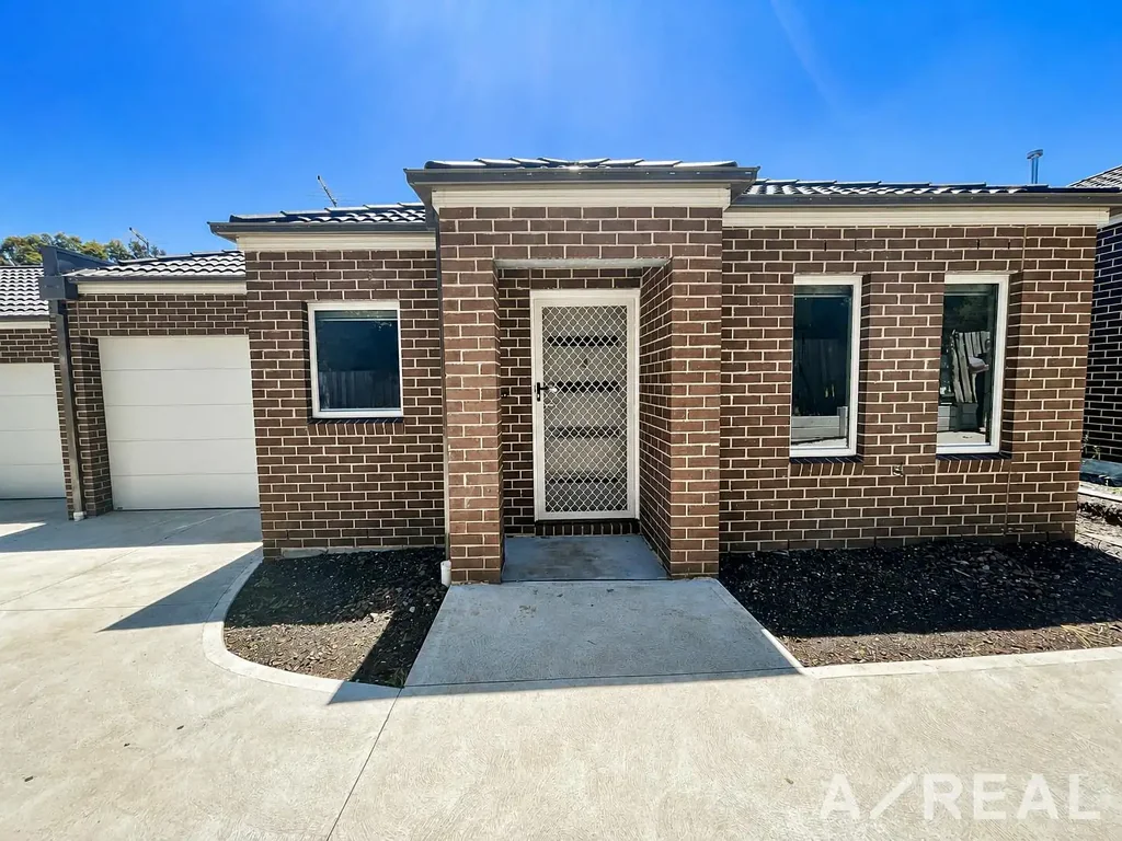 2 bed, 2 bath plus study!