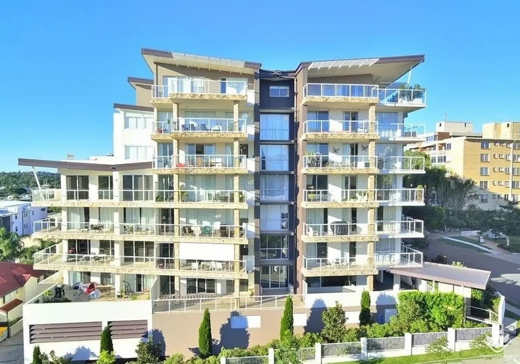 PRESTIGIOUS APARTMENT IN FABULOUS LOCATION