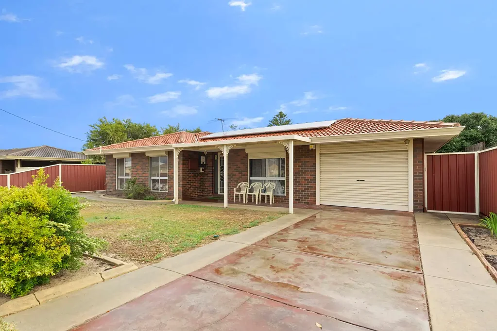 80 Mataitai Loop, Cooloongup, WA 6168