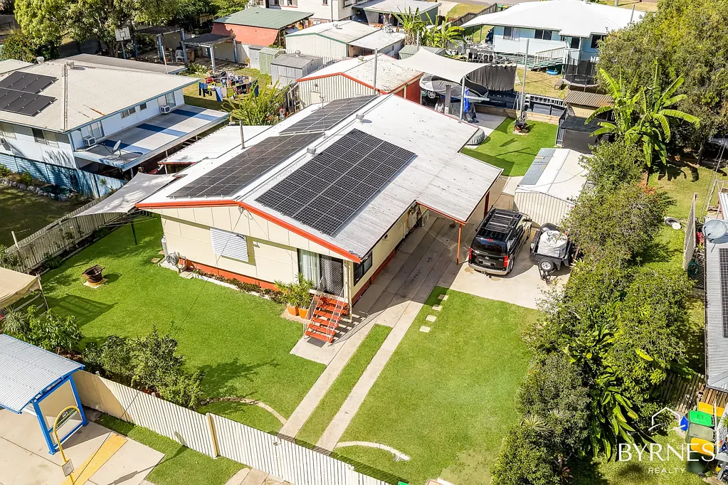Toolooa 5침실 FIVE-BEDROOM FAMILY HOME WITH SHED + SOLAR + SIDE ACCESS