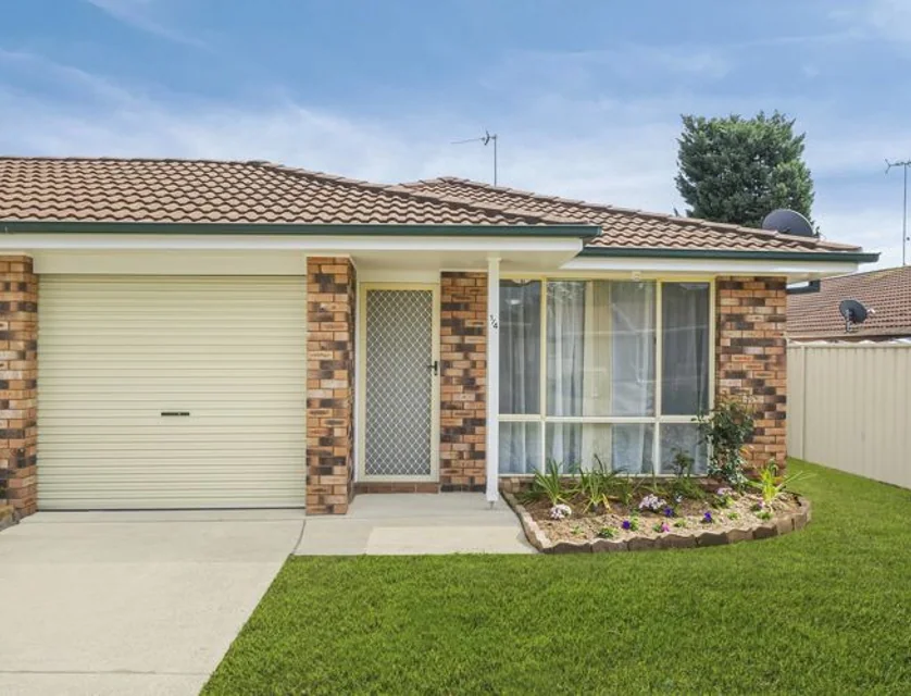 1/4 Kenny Close, St Helens Park, Macarthur Region, 3 غرف, 1 حمامات, Apartment