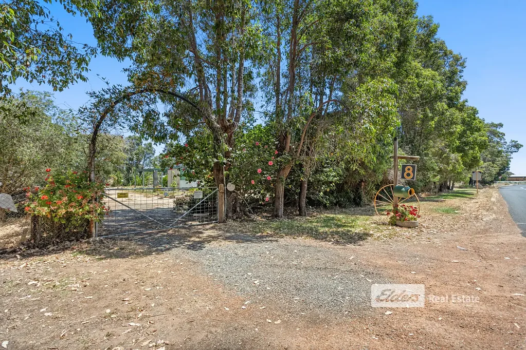 8 Logue Road, Wokalup, WA 6221
