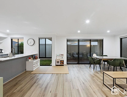 72 Lancaster Loop, Piara Waters, WA 6112, 4房, 2浴, House