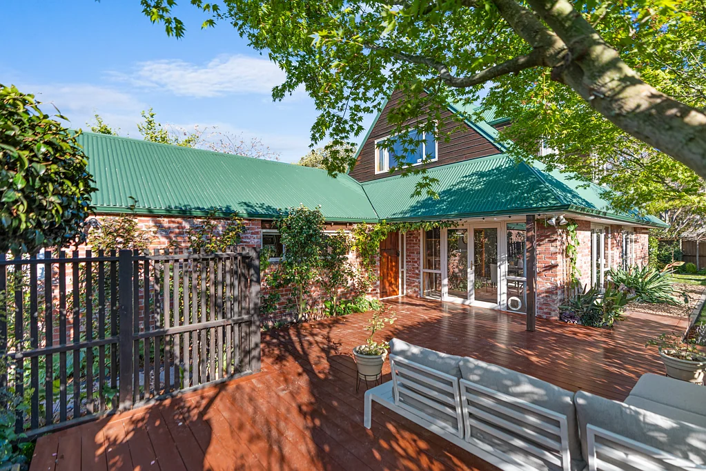 Avonside 3Moenga OWNERS HAVE PURCHASED MUST SELL!