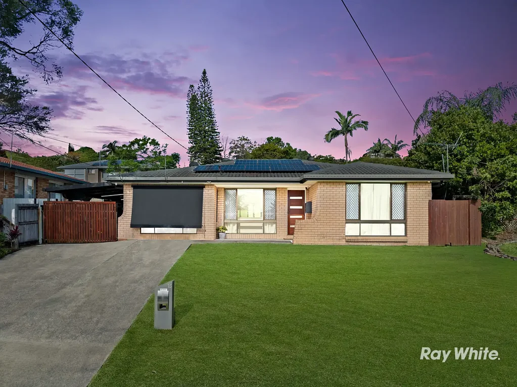 15 Bradley Street, Springwood, QLD 4127