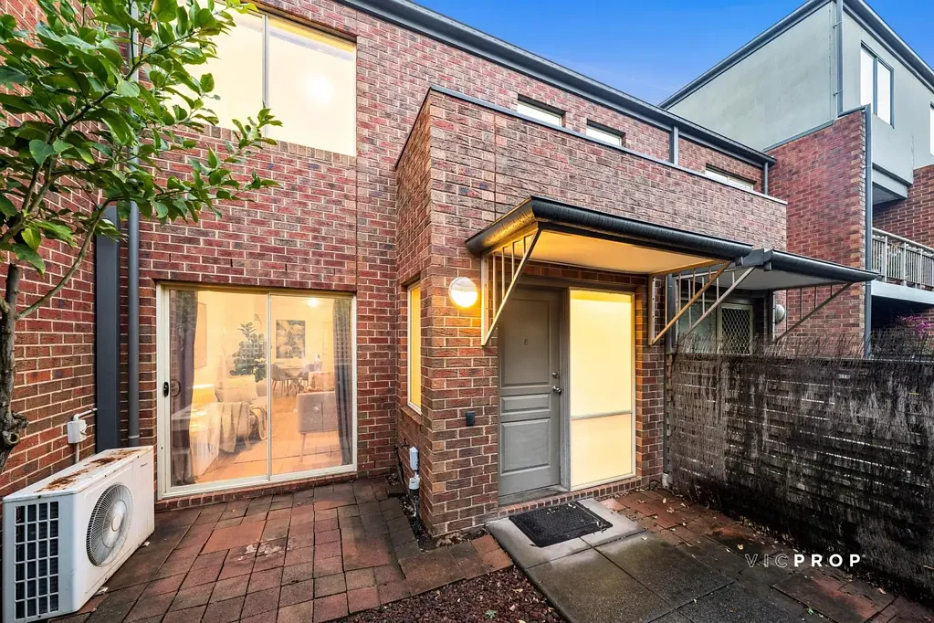 6 Rimfire Walk, Maribyrnong, VIC 3032