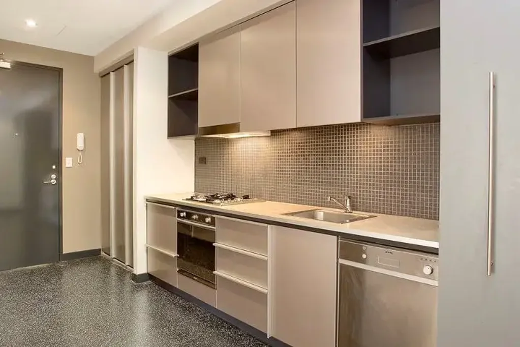 “ETAGE” ONE-BEDROOM APARTMENT WITH CAR SPACE