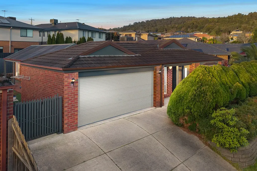 Rowville 4 Slaapkamer Flexible Family Living with Outdoor Appeal