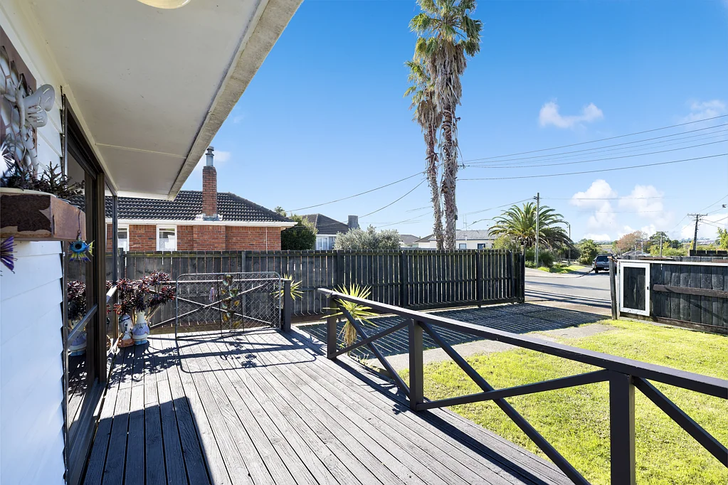 23 Bedford Street, Te Atatu South, Waitakere City, Auckland