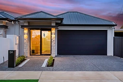5a Albany Street, Woodville West