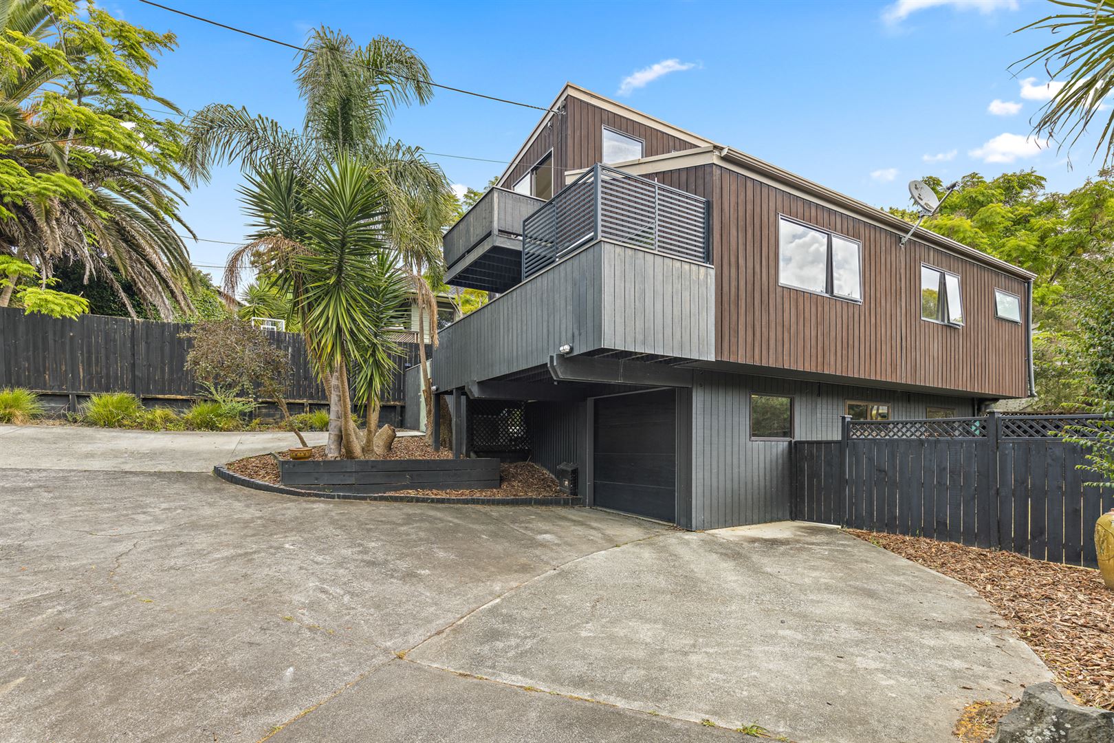 1/663a Beach Road, Rothesay Bay, Auckland - North Shore, 3 Kuwarto, 2 Banyo