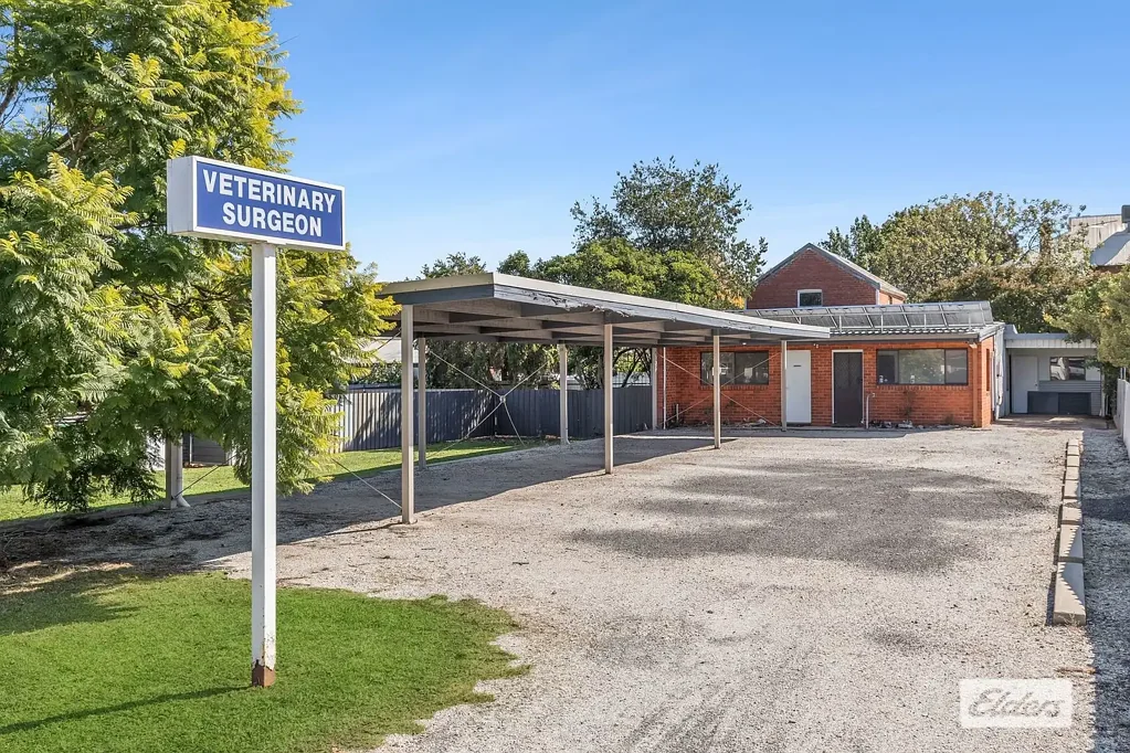 Corowa 1房  Endless Potential in a Prime Central Location