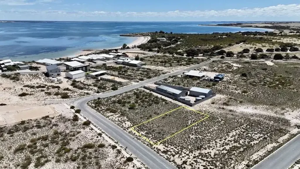 Streaky Bay  Vacant allotment just minutes from the beach!