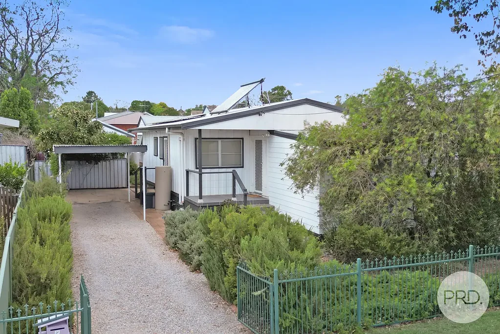 Tamworth 4房  South Tamworth Home with Dual Income Potential