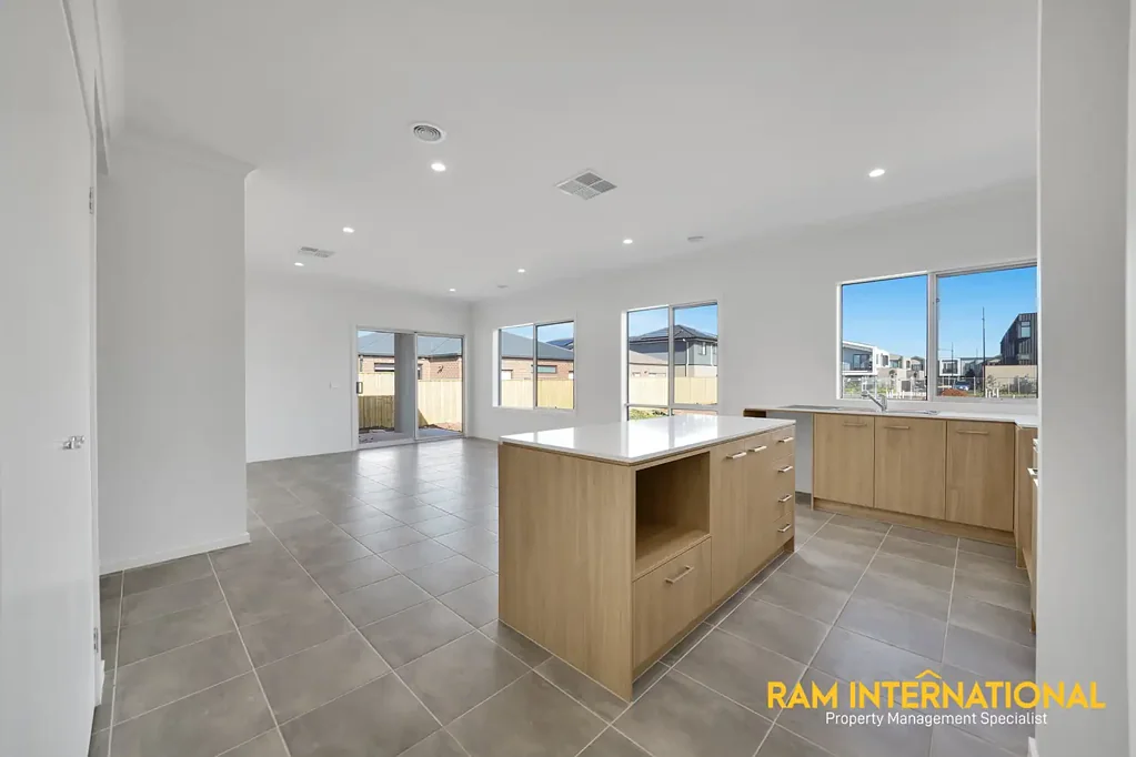 Brand New, Walking distance to Aintree Shopping Park
