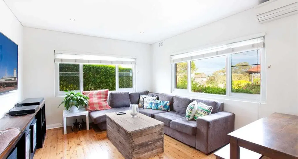 Charming Ground-Floor Apartment in Prime Eastern Hill Location