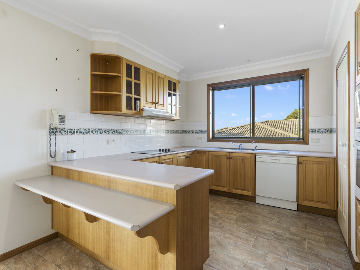 90 PARR ST, LEONGATHA VIC 3953, 0 habitaciones, 0 baños, House