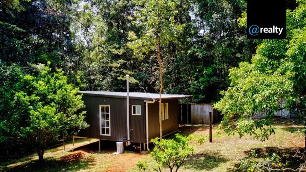Ravenshoe 3房  New Studio cabin, 14Ha and permanent mountain stream and a spring.
