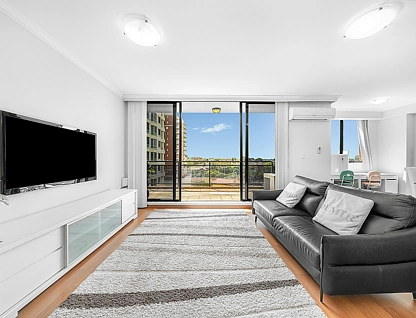 702/7-9 Churchill Avenue, Strathfield, Inner West, 2 침실, 2 욕실, Apartment
