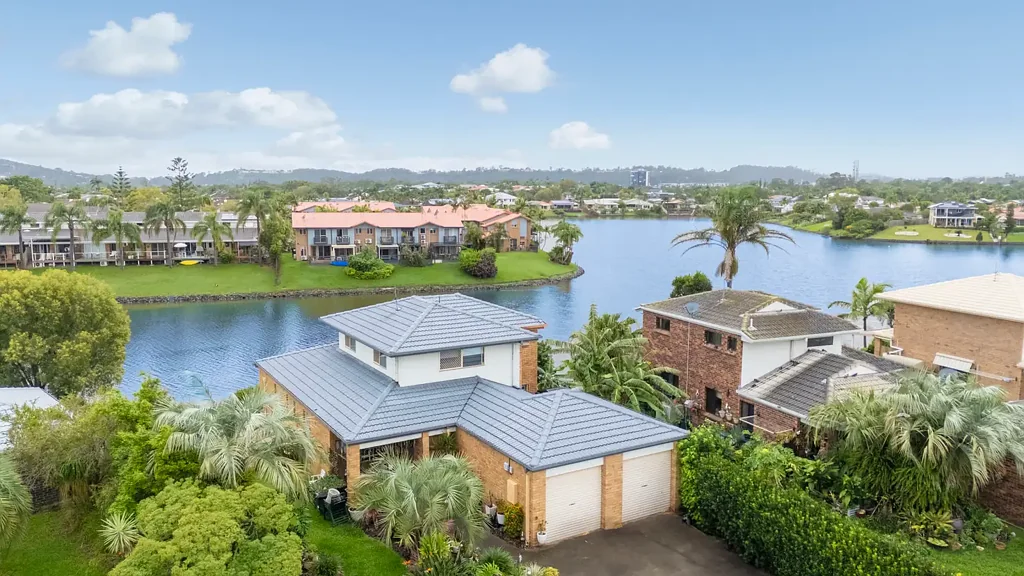 6 Seafoam Close, Varsity Lakes, QLD 4227