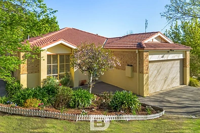 Woodend 4ਬੈੱਡਰੂਮ Spacious Family Living on 2,198sqm approx. with Exceptional Outdoor Entertaining
