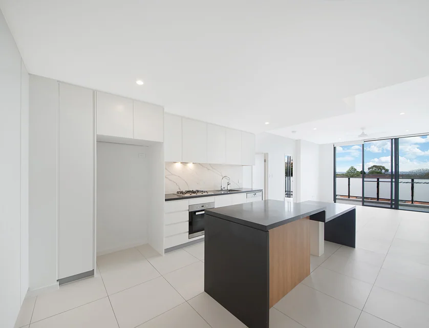 4.4/10 Gladstone Street, Burwood, Inner West, 2 phòng ngủ, 2 phòng tắm, Apartment