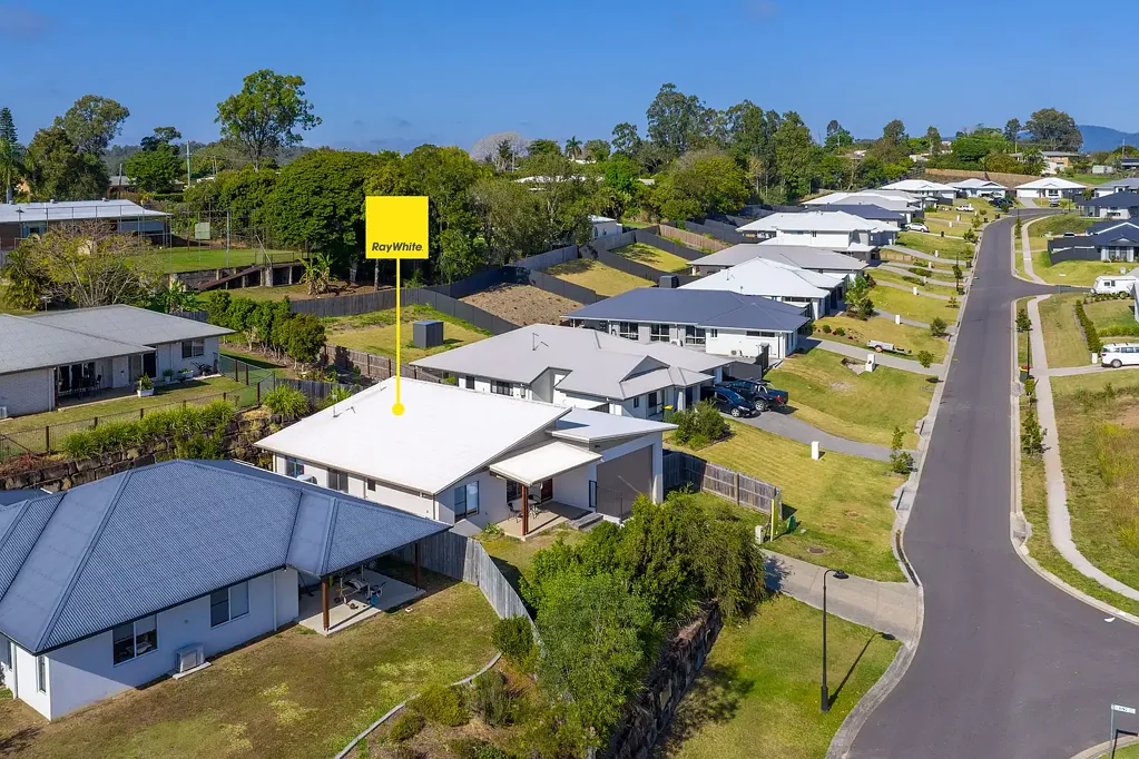 1 Brickfields Crescent, Southside, QLD 4570