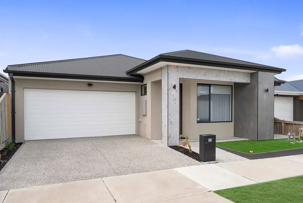 Donnybrook 4ห้องนอน Bold Buying in Booming Donnybrook - 33 Langford Rd