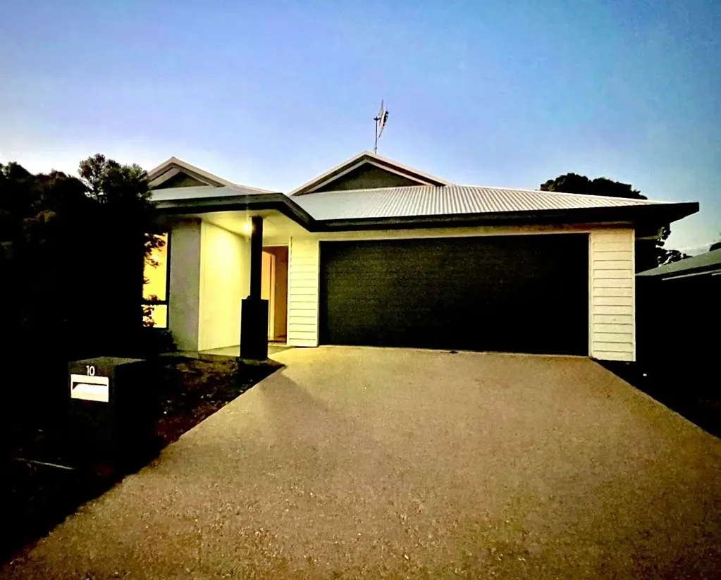 Moranbah 4 Slaapkamer MODERN FAMILY LIVING IN PRIME LIFESTYLE LOCATION