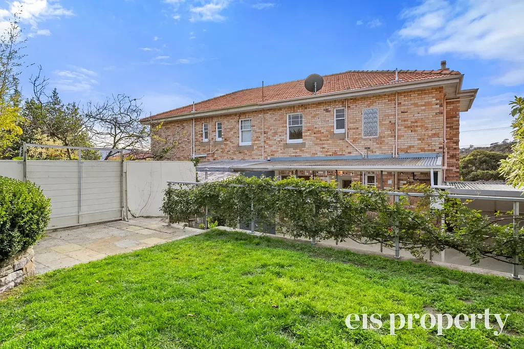 New Town 3 Bedroom Charm, Space & Modern Comfort in Prime Location