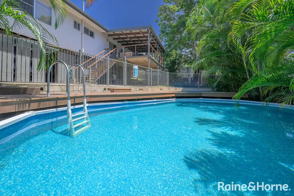 4 Beale Street, West Gladstone, QLD 4680