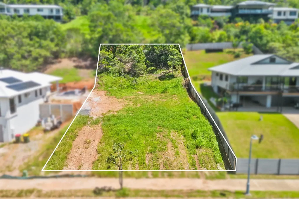 Caravonica Exceptional Opportunity in Red Peak Estate