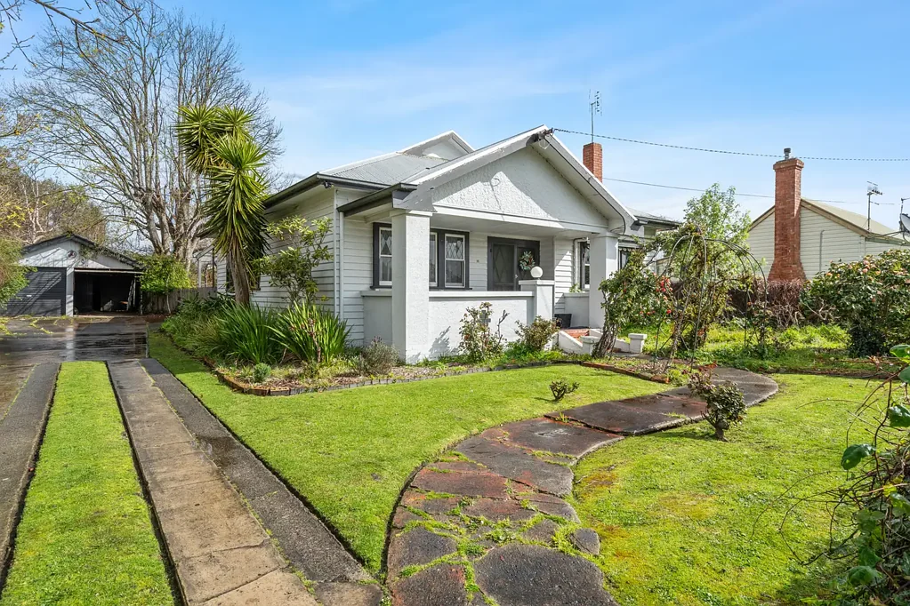 35 Swanston Street, Terang, VIC 3264