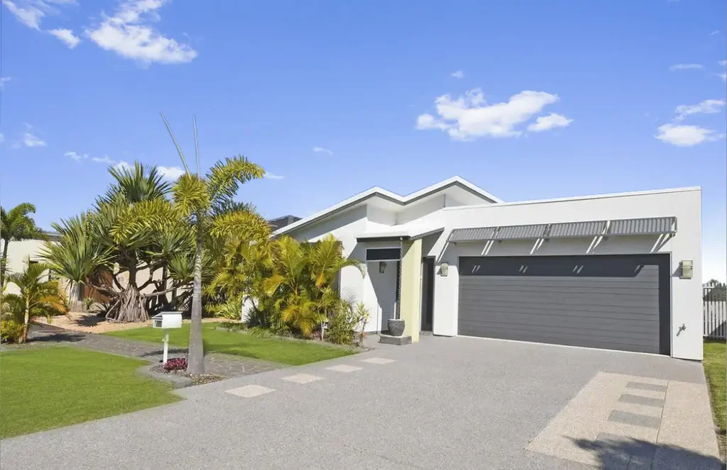 Eli Waters 4 Bedroom Owner committed elsewhere, make an Offer!