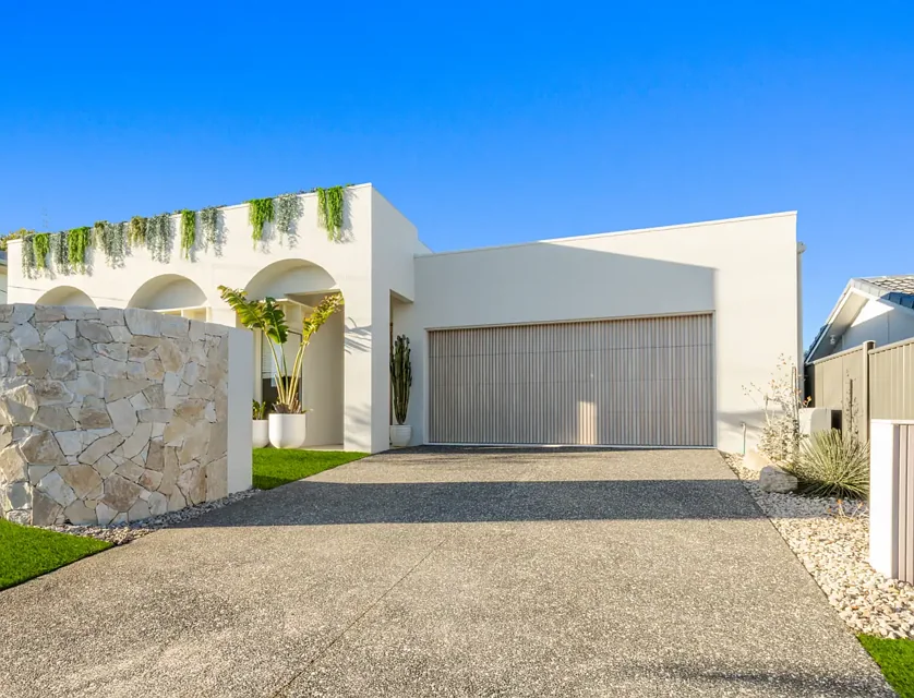 93 Palm Dr, Mooloolaba, QLD 4557, 4房, 3浴, 独立屋