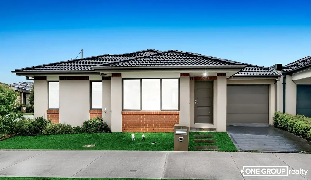 3 bedroom house for lease!