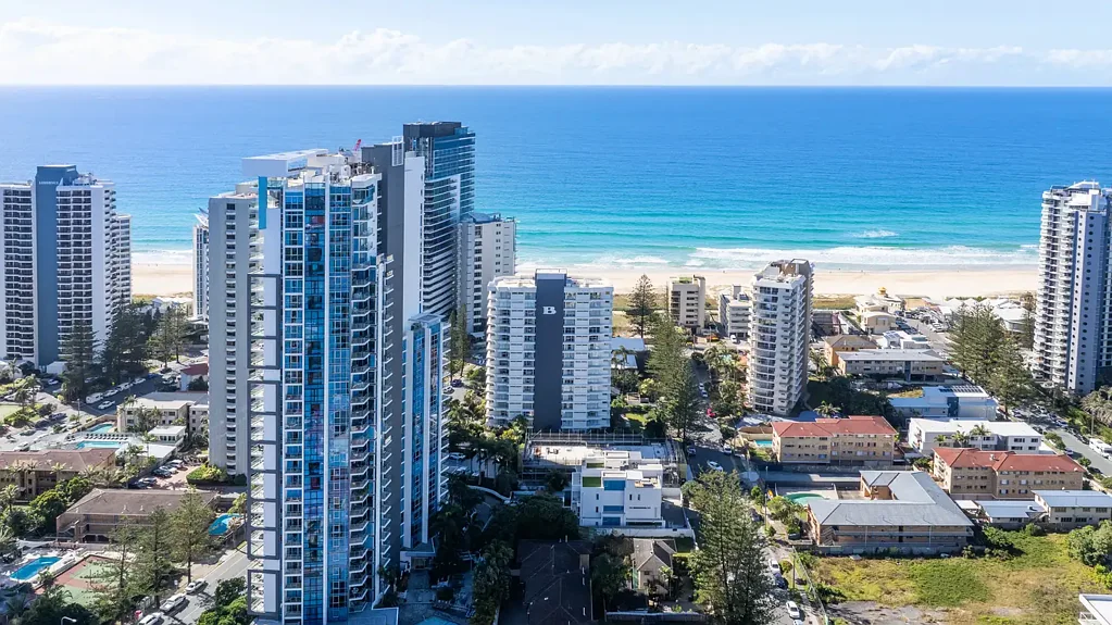 Surfers Paradise 2 Slaapkamer Sellers have purchased elsewhere - Must be Sold!