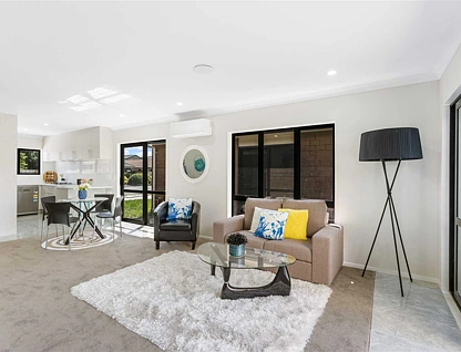 8C Mahon Place, Papatoetoe, Manukau City, 4房, 3浴, 整租独立别墅