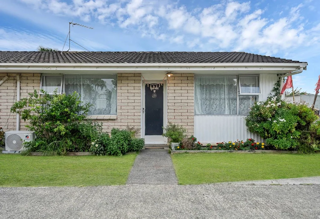 Newly renovated two Bedroom unit in the Centre of Papatoetoe