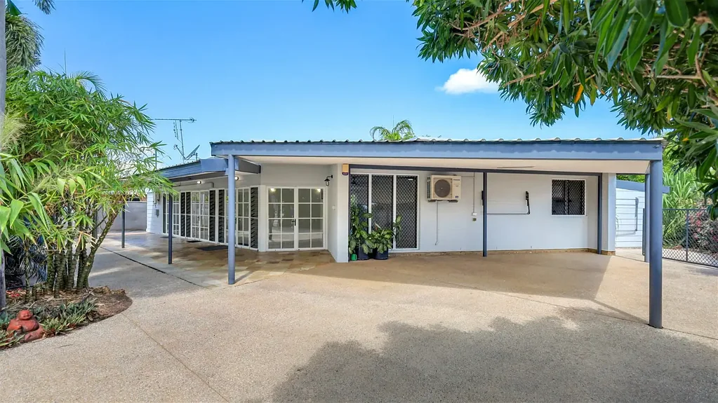 Ludmilla 3 Bedroom Spacious and Bright family living