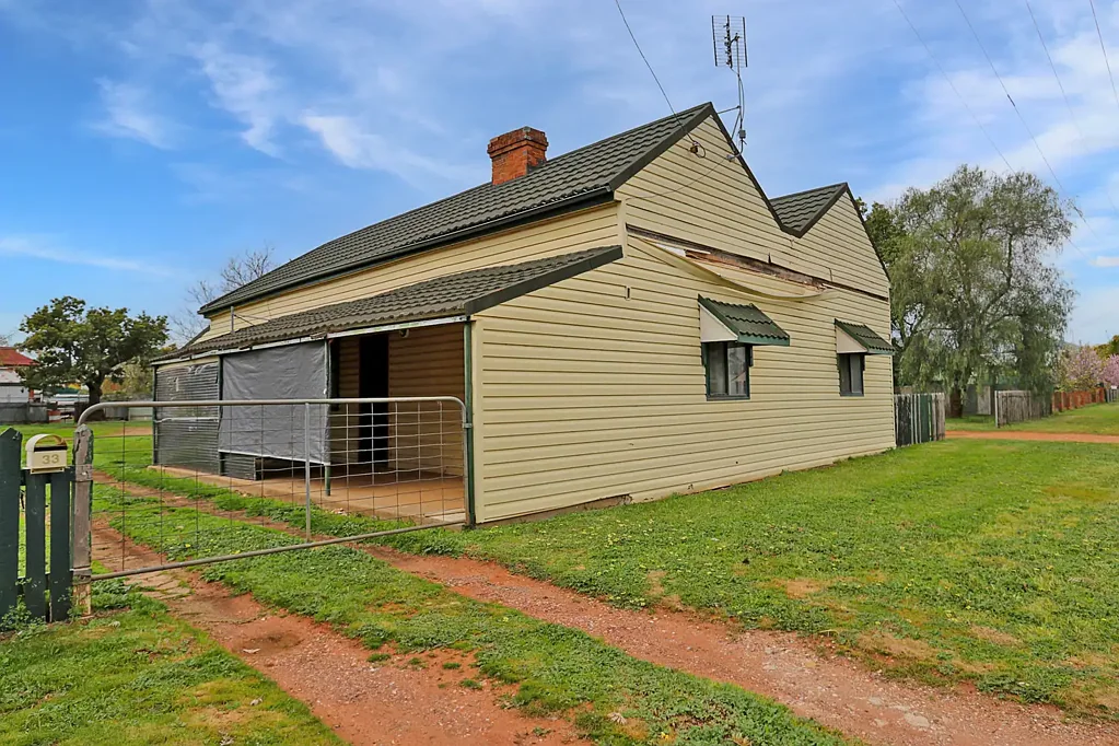 33 Ashton Street, Ariah Park, NSW 2665
